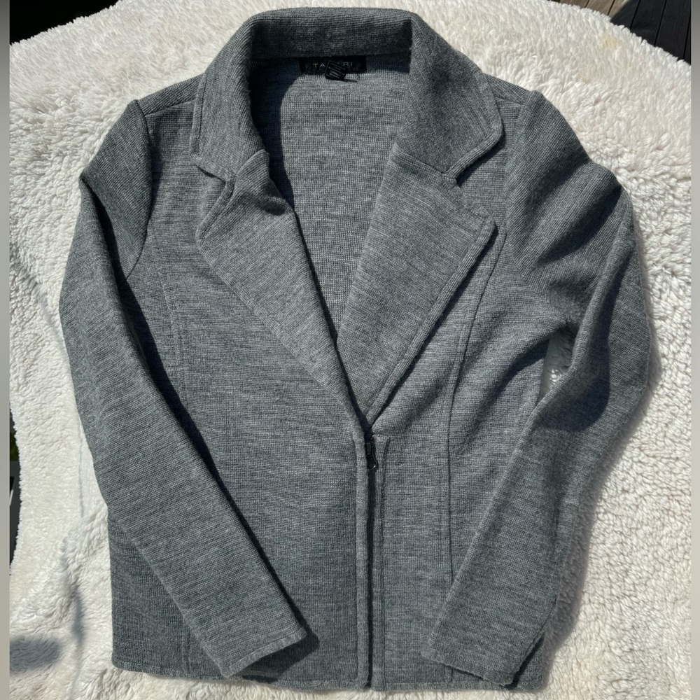 TAHARI Women’s Side Zip Wool Blend Blazer (Small)